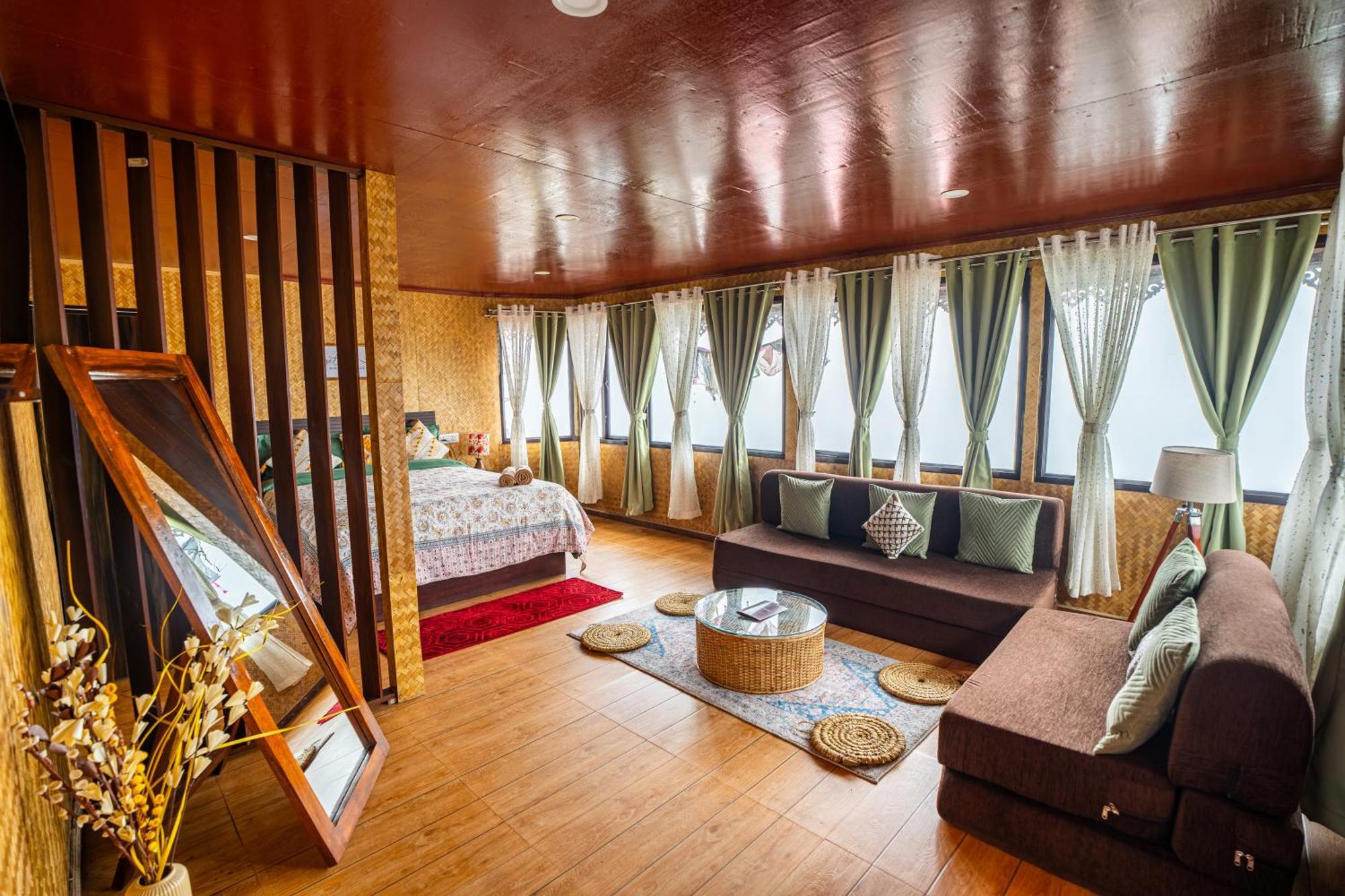Monratino Himadrie -2 Mins Walk From Mall Road - All Rooms Have Kanchenjunga Mountain View Darjeeling (West Bengal) Exterior foto