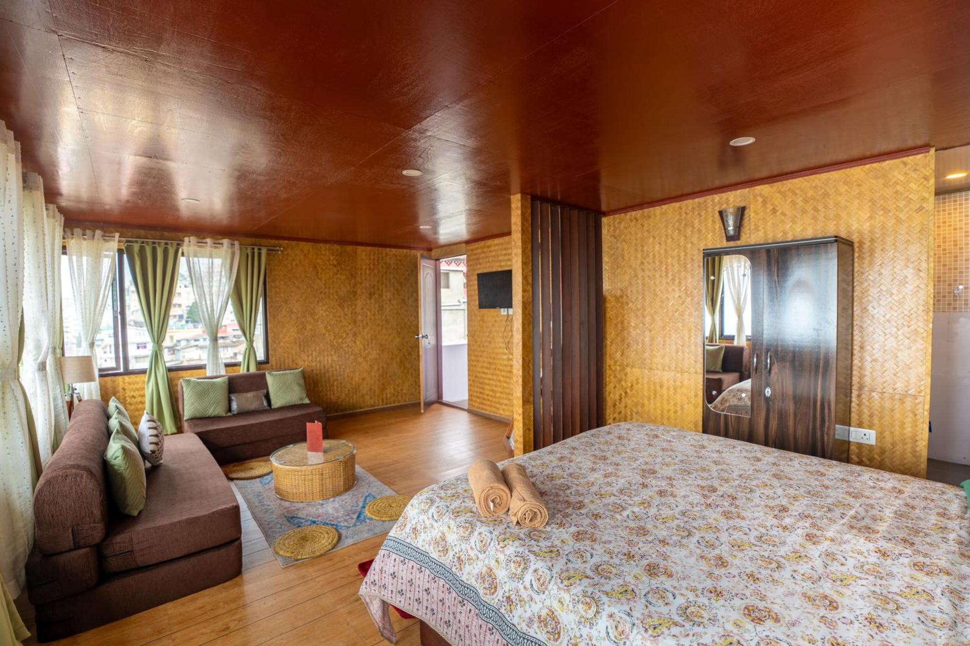 Monratino Himadrie -2 Mins Walk From Mall Road - All Rooms Have Kanchenjunga Mountain View Darjeeling (West Bengal) Exterior foto
