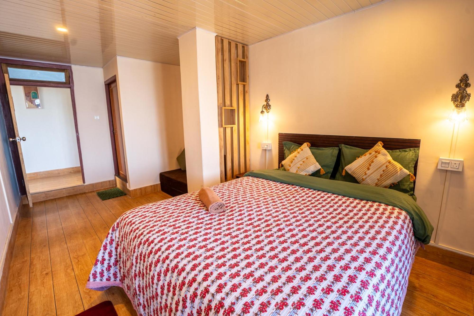 Monratino Himadrie -2 Mins Walk From Mall Road - All Rooms Have Kanchenjunga Mountain View Darjeeling (West Bengal) Exterior foto